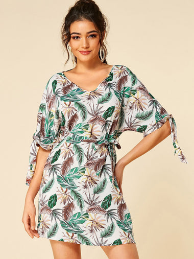 Wholesale V-Neck Half Sleeve Printed Backless Self-Tie Bowknot Mini Dresses