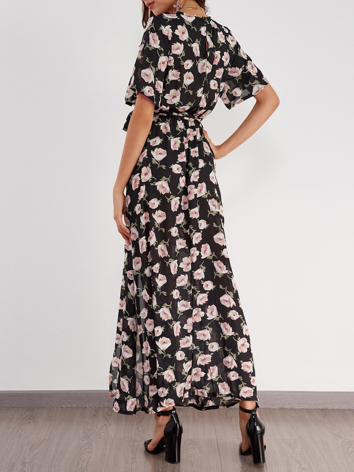 NEW FEELING Womens Black Floral Dresses