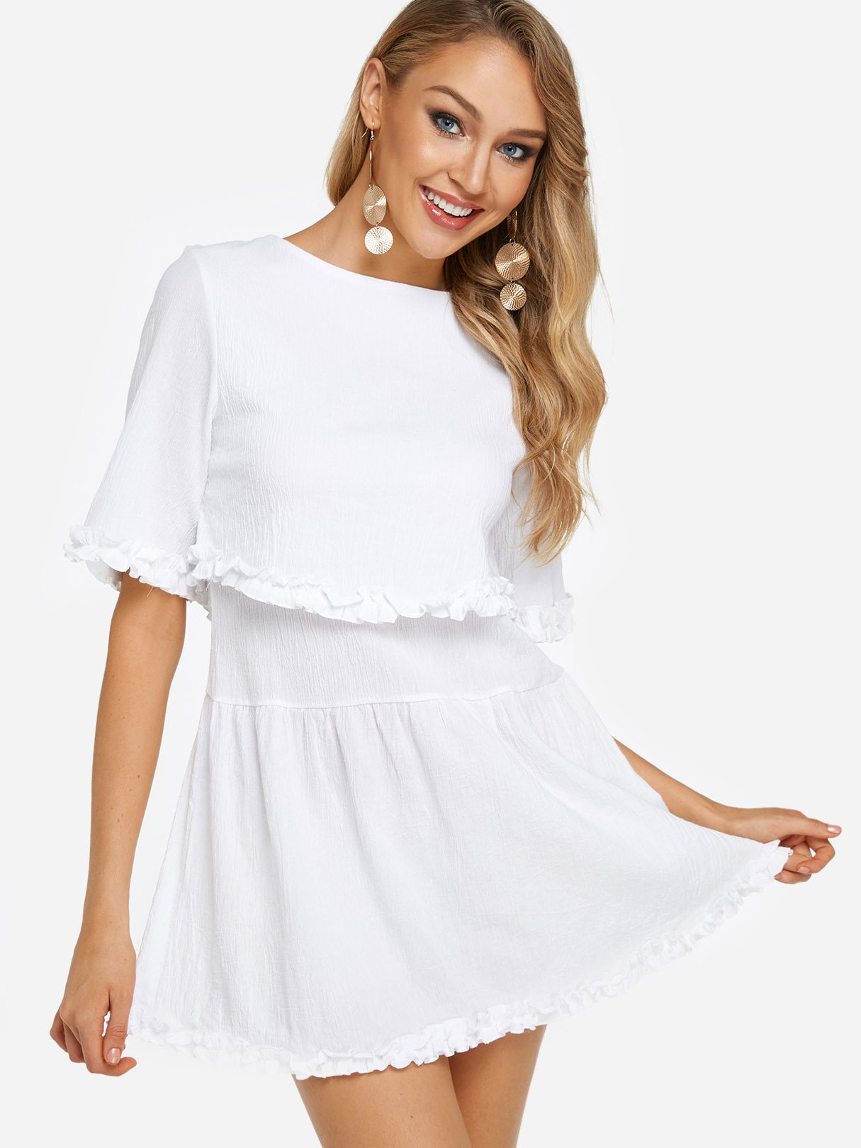 Wholesale White Round Neck Half Sleeve Tiered Ruffle Hem Casual Dresses