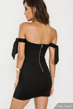 NEW FEELING Womens Black Mini Dresses