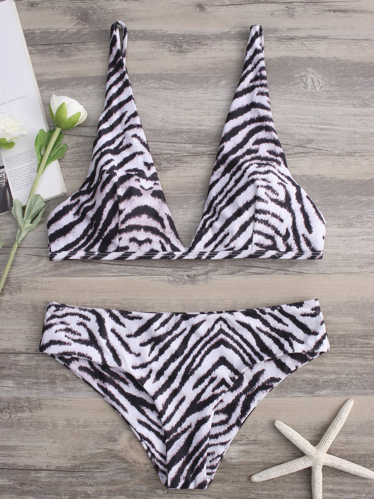 Wholesale V-Neck Sleeveless Leopard Backless High-Waisted Bikinis
