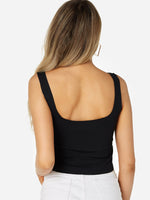 NEW FEELING Womens Black Camis