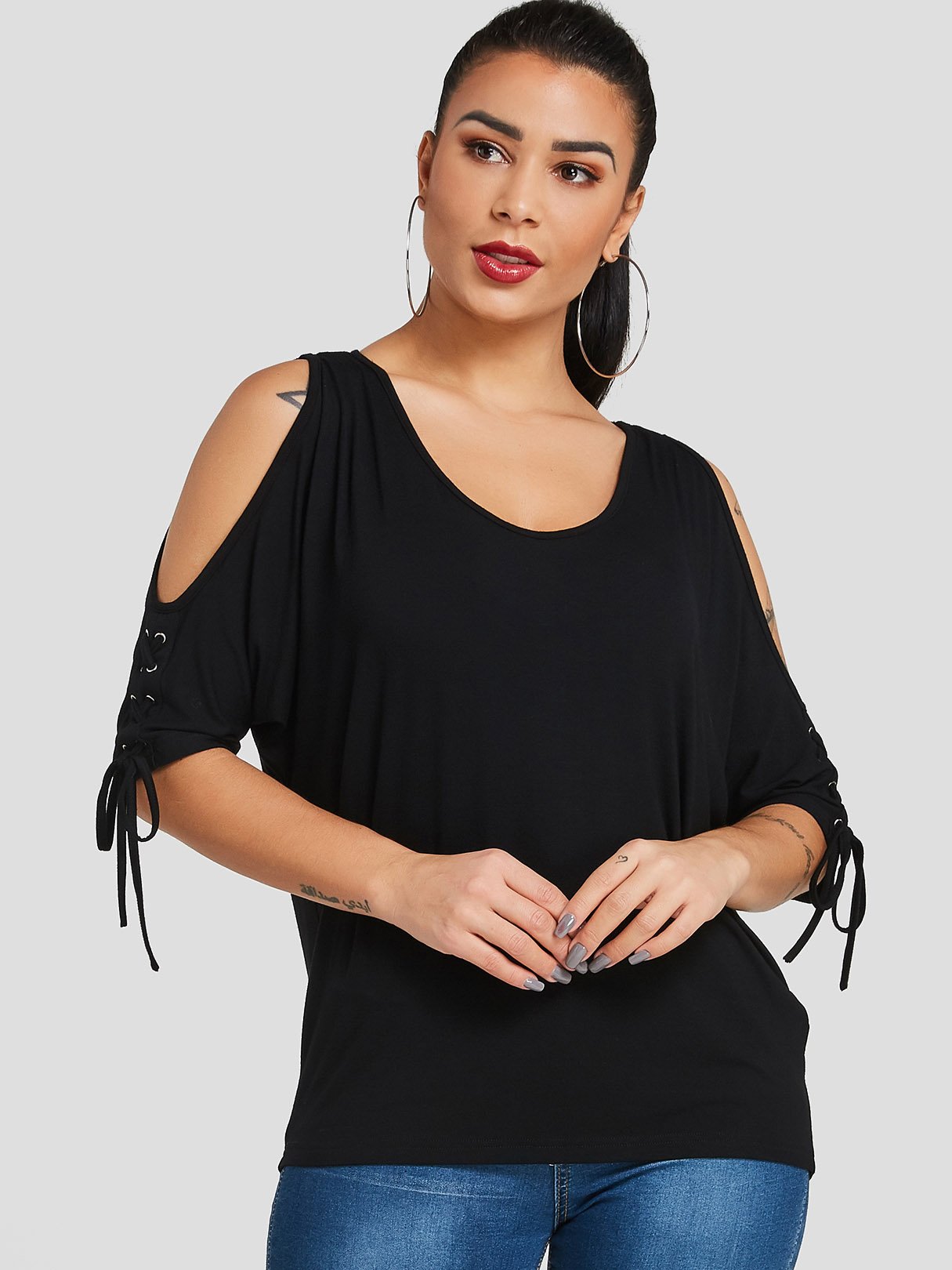 Wholesale Cold Shoulder Tie-Up Half Sleeve Black T-Shirts
