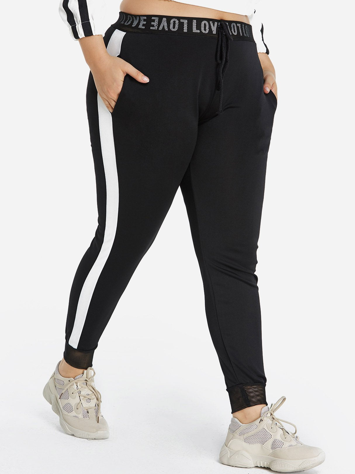NEW FEELING Womens Black Plus Size Bottoms