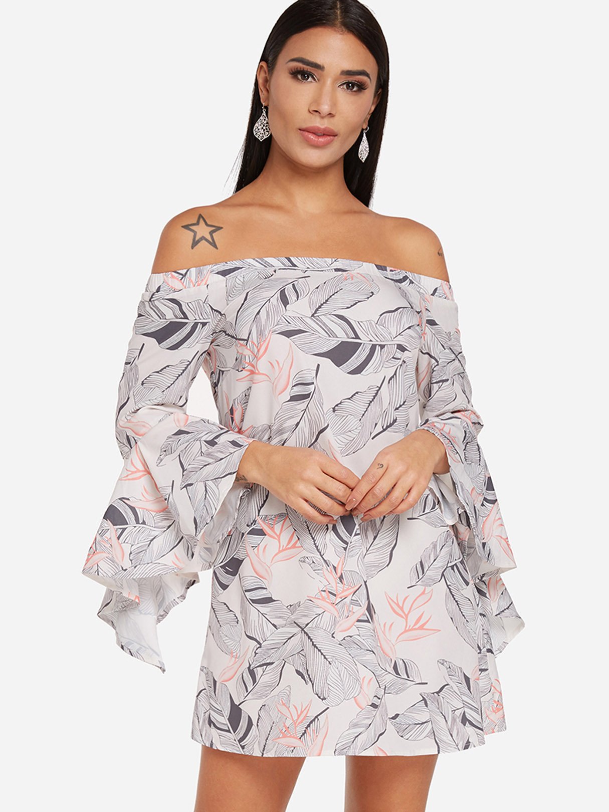 Wholesale White Off The Shoulder Long Sleeve Printed Backless Dresses