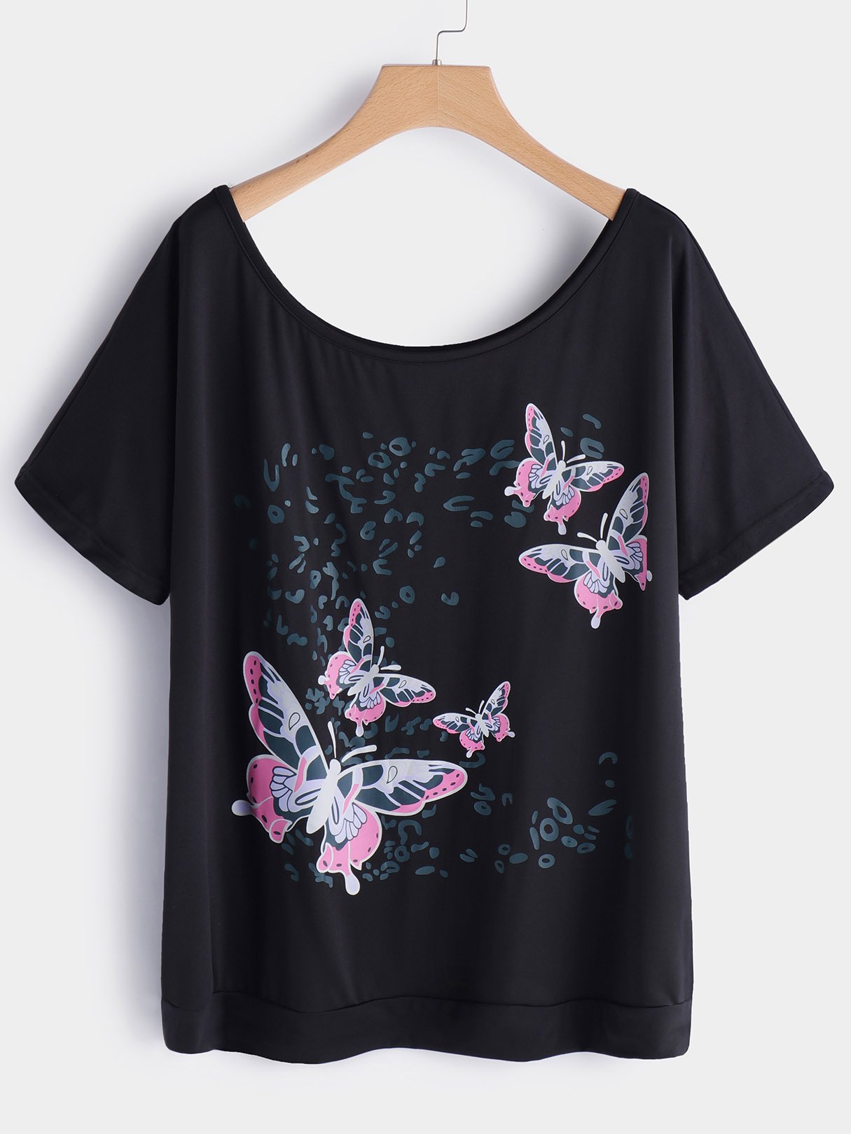 Wholesale Round Neck Animal Short Sleeve Black Plus Size Tops