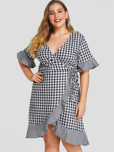Wholesale V-Neck Self-Tie Ruffle Trim Short Sleeve Plus Size Dress