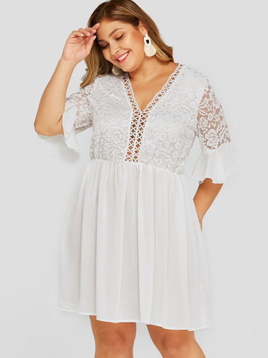 Wholesale V-Neck Plain Hollow Half Sleeve White Plus Size Dress