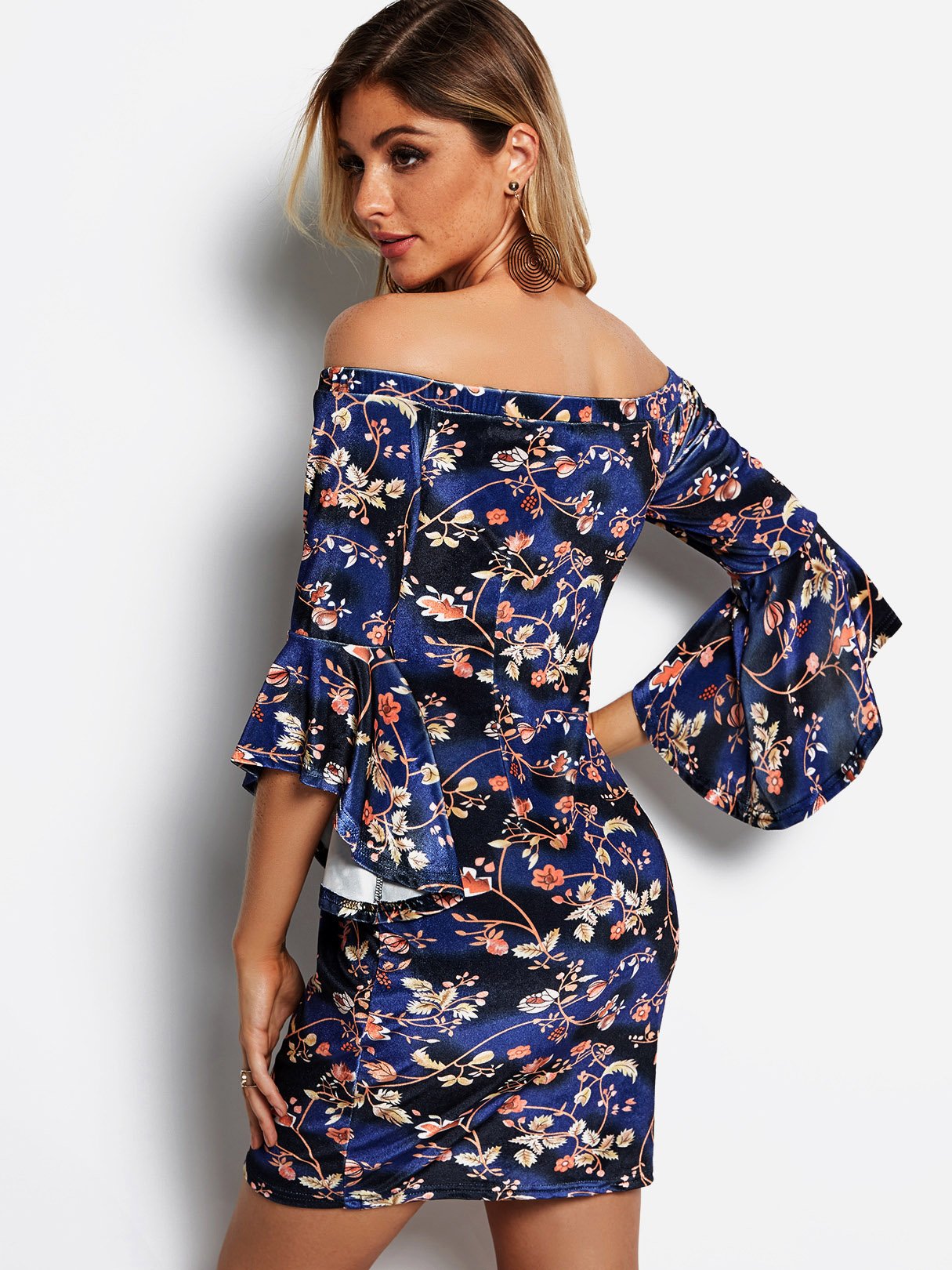 NEW FEELING Womens Blue Floral Dresses
