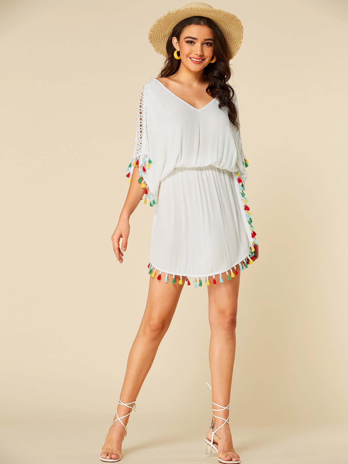 NEW FEELING Womens White V-Neck Dresses
