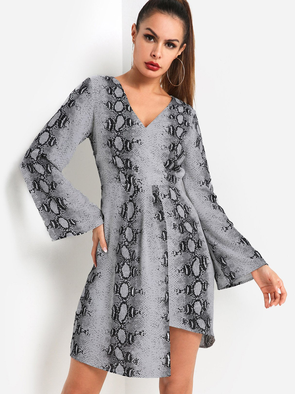 Wholesale Grey V-Neck Long Sleeve Snake Crossed Front Slit Irregular Hem Dresses