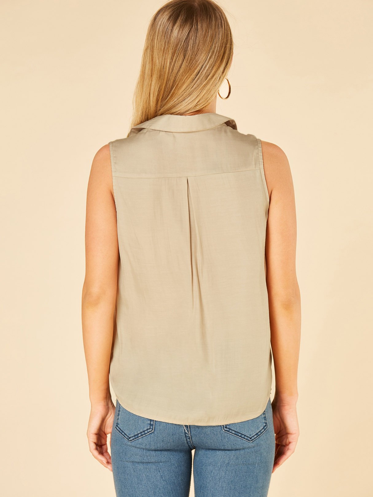 ODM Ladies Sleeveless Blouses