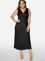 Wholesale V-Neck Plain Pleated Sleeveless Black Plus Size Maxi Dress