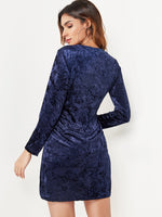 NEW FEELING Womens Navy V-Neck Dresses