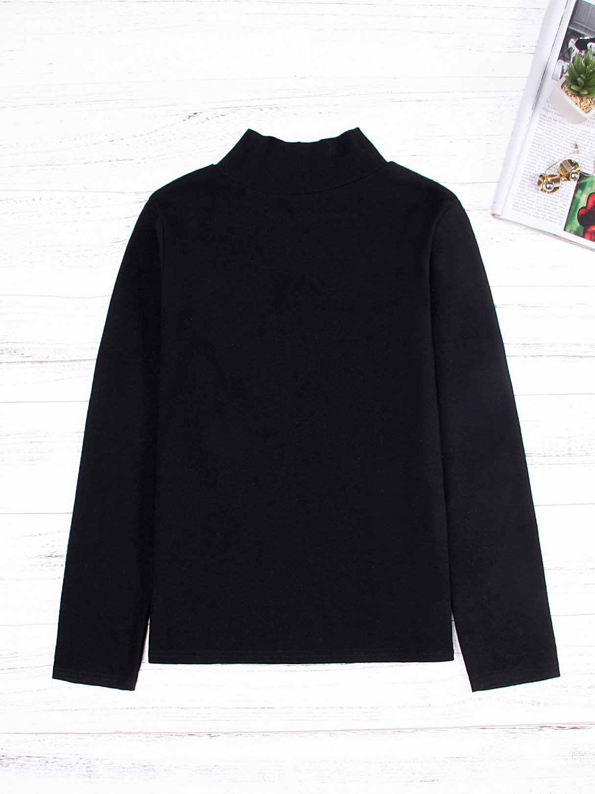 NEW FEELING Womens Black T-Shirts