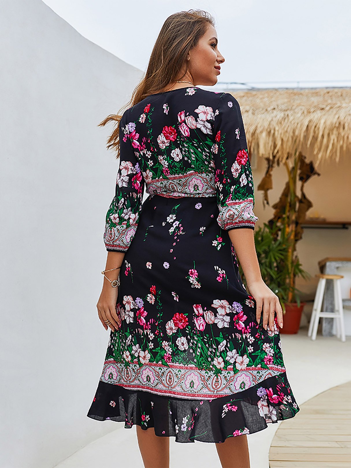 NEW FEELING Womens Black Floral Dresses