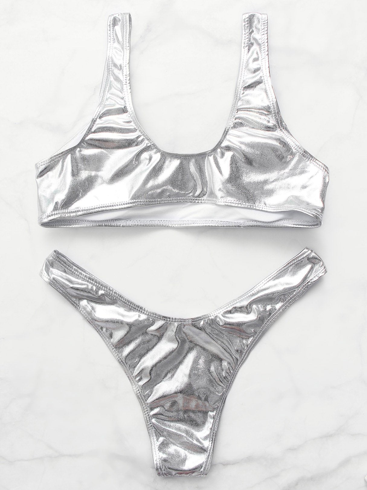 Kom Bikinis