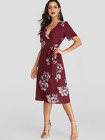 NEW FEELING Womens Burgundy Floral Dresses