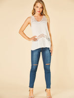 NEW FEELING Womens White Camis