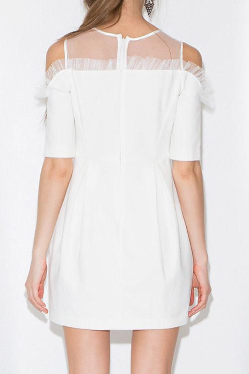 NEW FEELING Womens White Mini Dresses