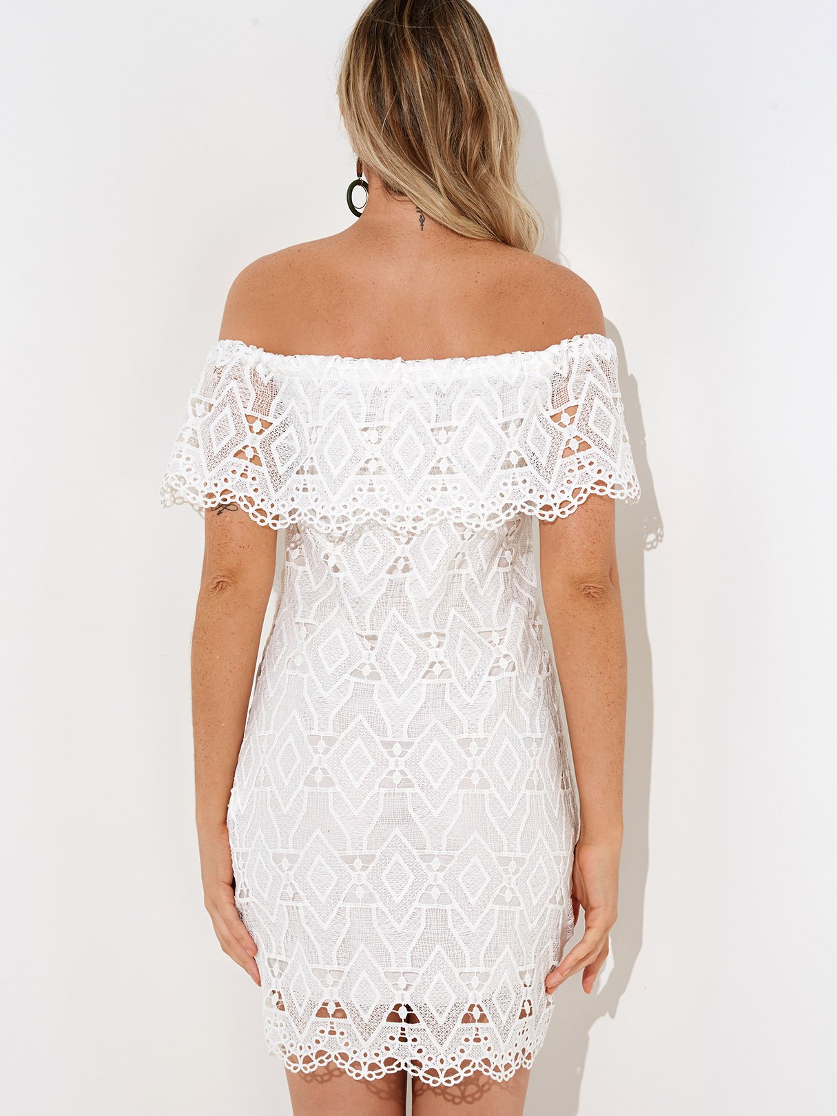 NEW FEELING Womens White Mini Dresses