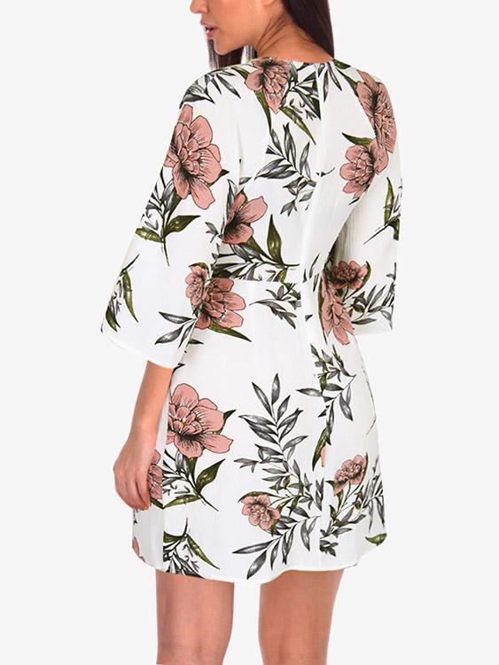 NEW FEELING Womens White Floral Dresses