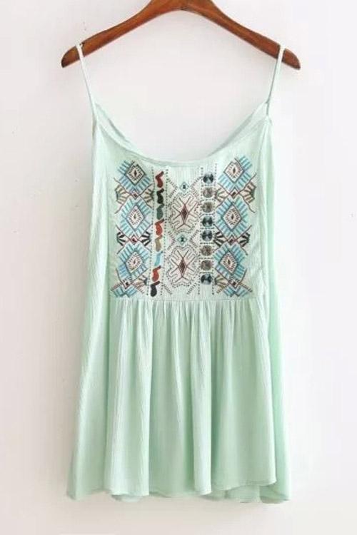 Wholesale Bohemia Sleeveless Top With Embroidery Pattern