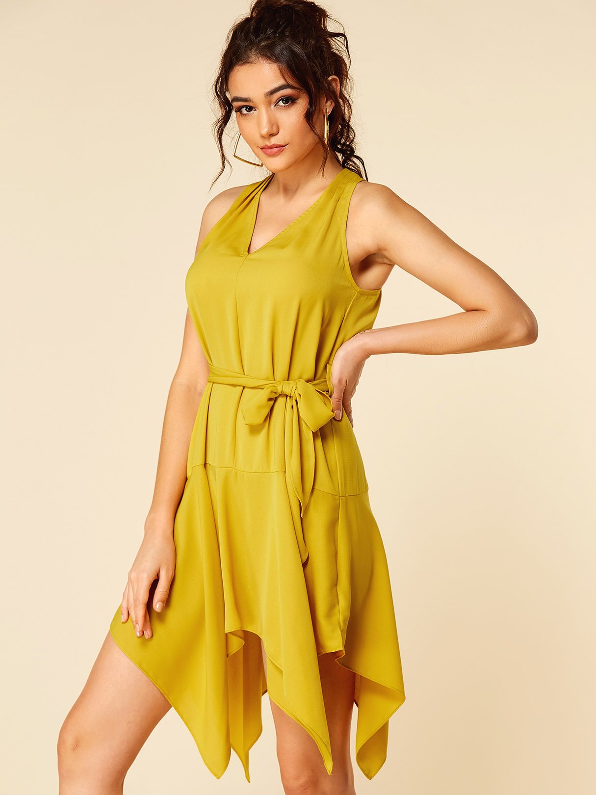 OEM Ladies Yellow V-Neck Dresses